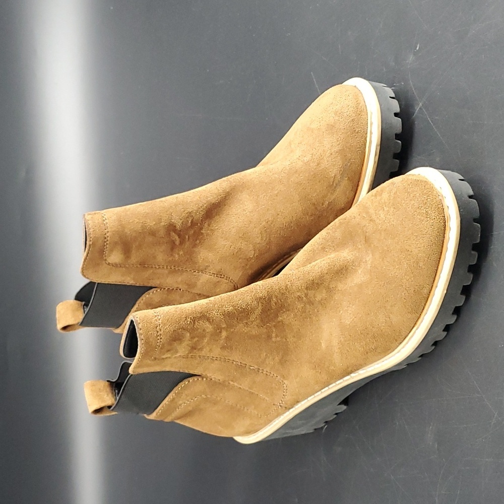Dolce Vita Faux Suede Lug Ankle Boots 8.5